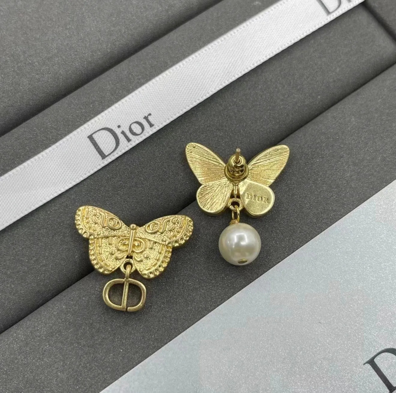 Elora Butterfly Pearl Gold Earrings