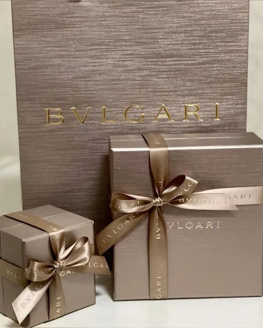 Classy Iva Packaging