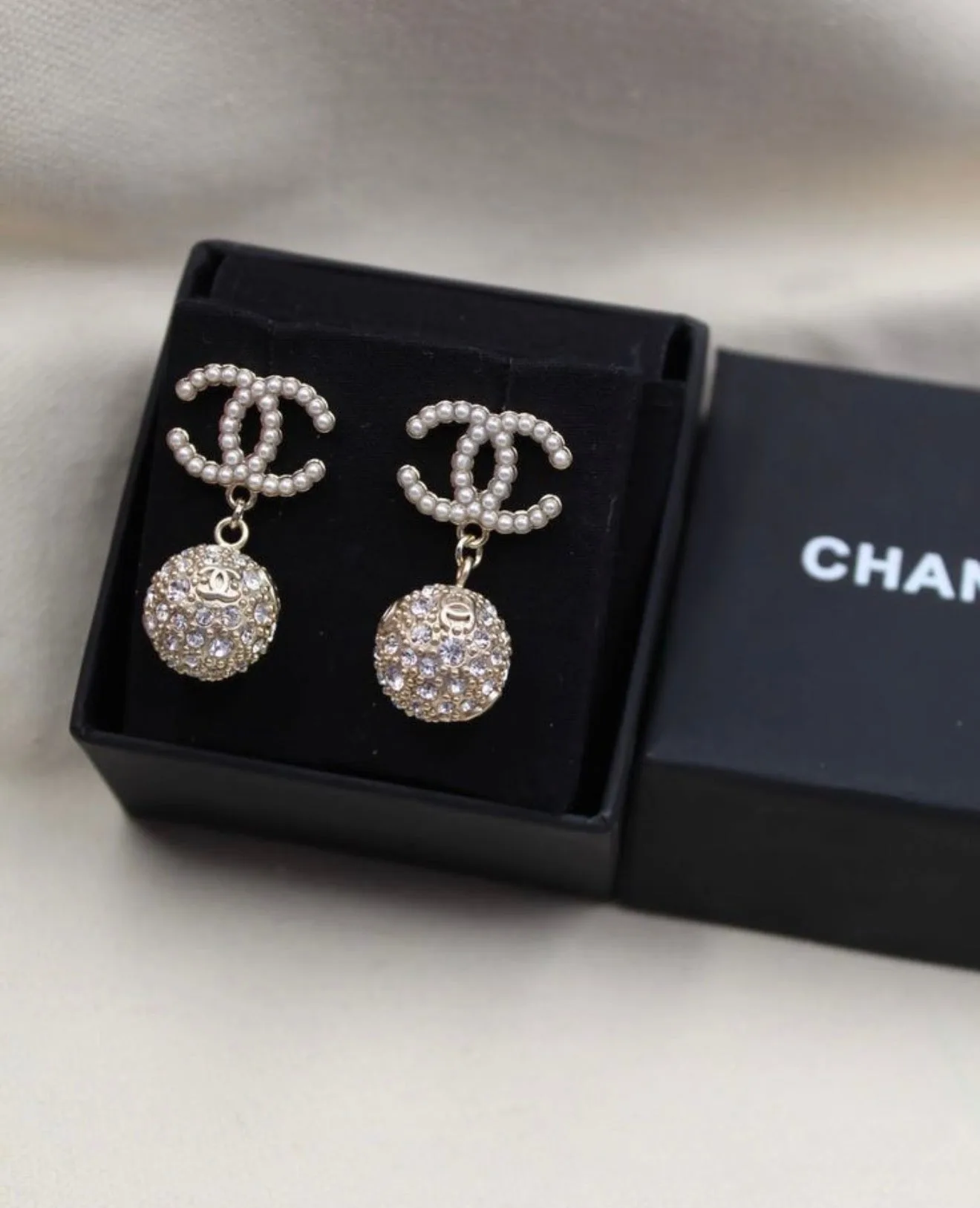 Chana Pearly Drop Earrings