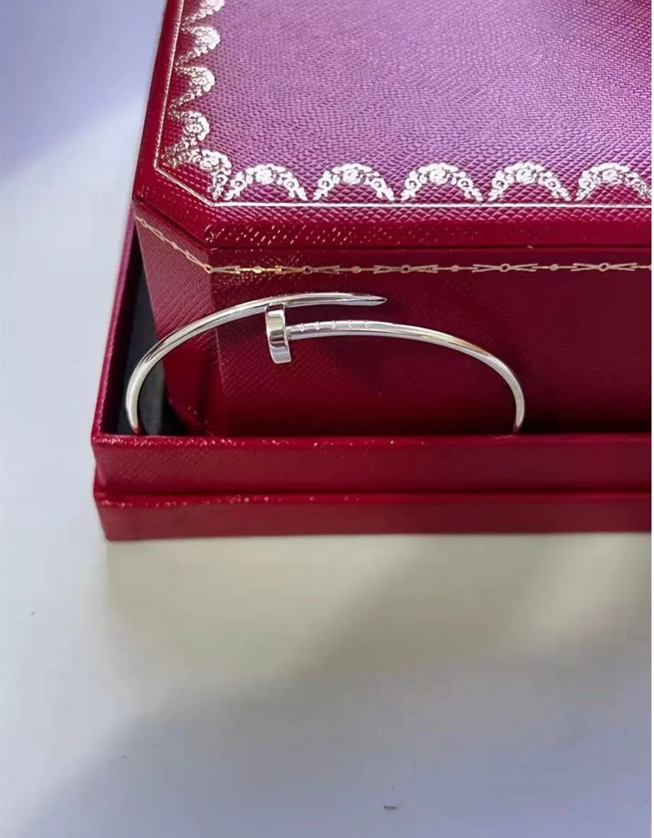 Flexible adjustable Nail Bracelet (gold & silver)