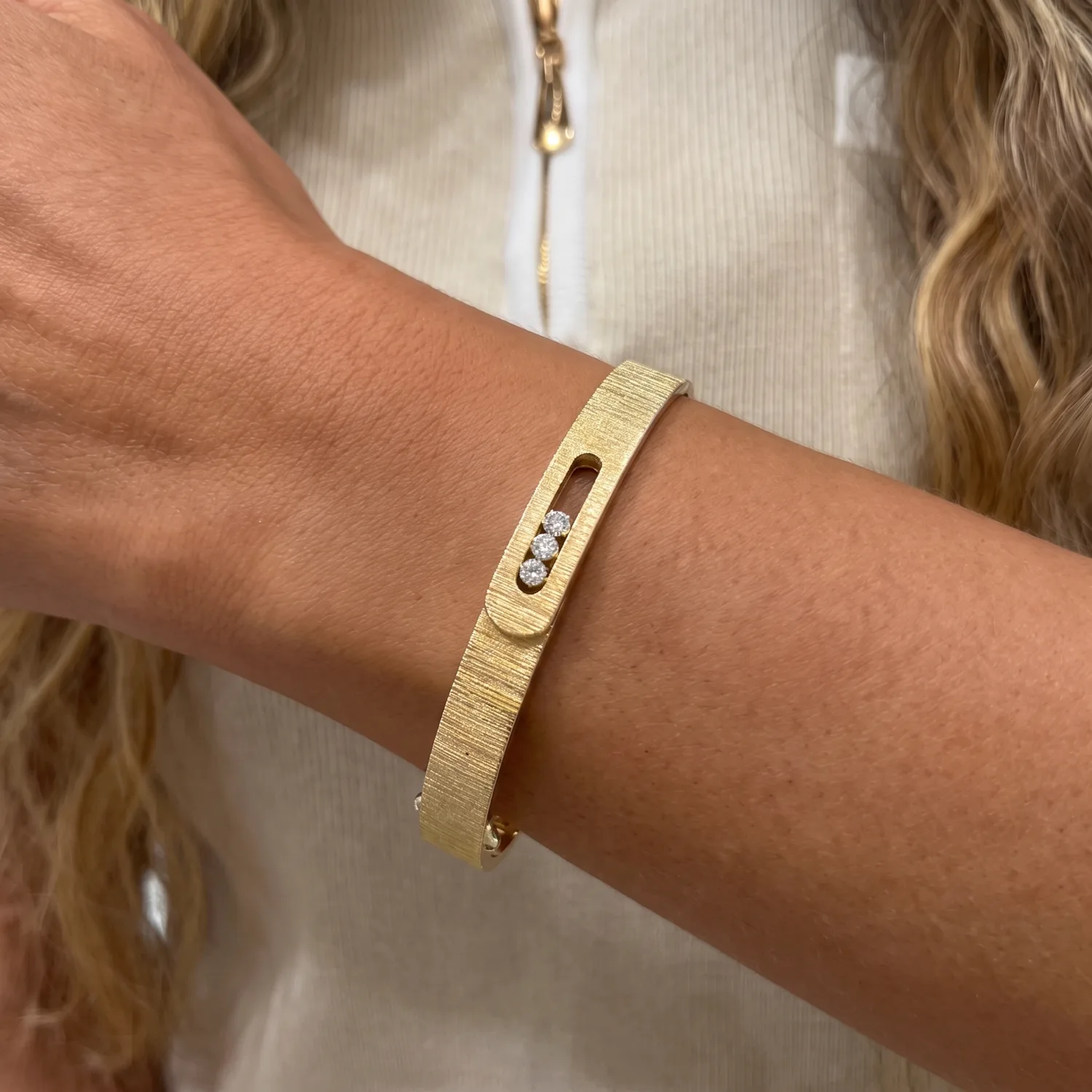 Mollyanne Bliss Bangle in (gold, white gold & rose gold)