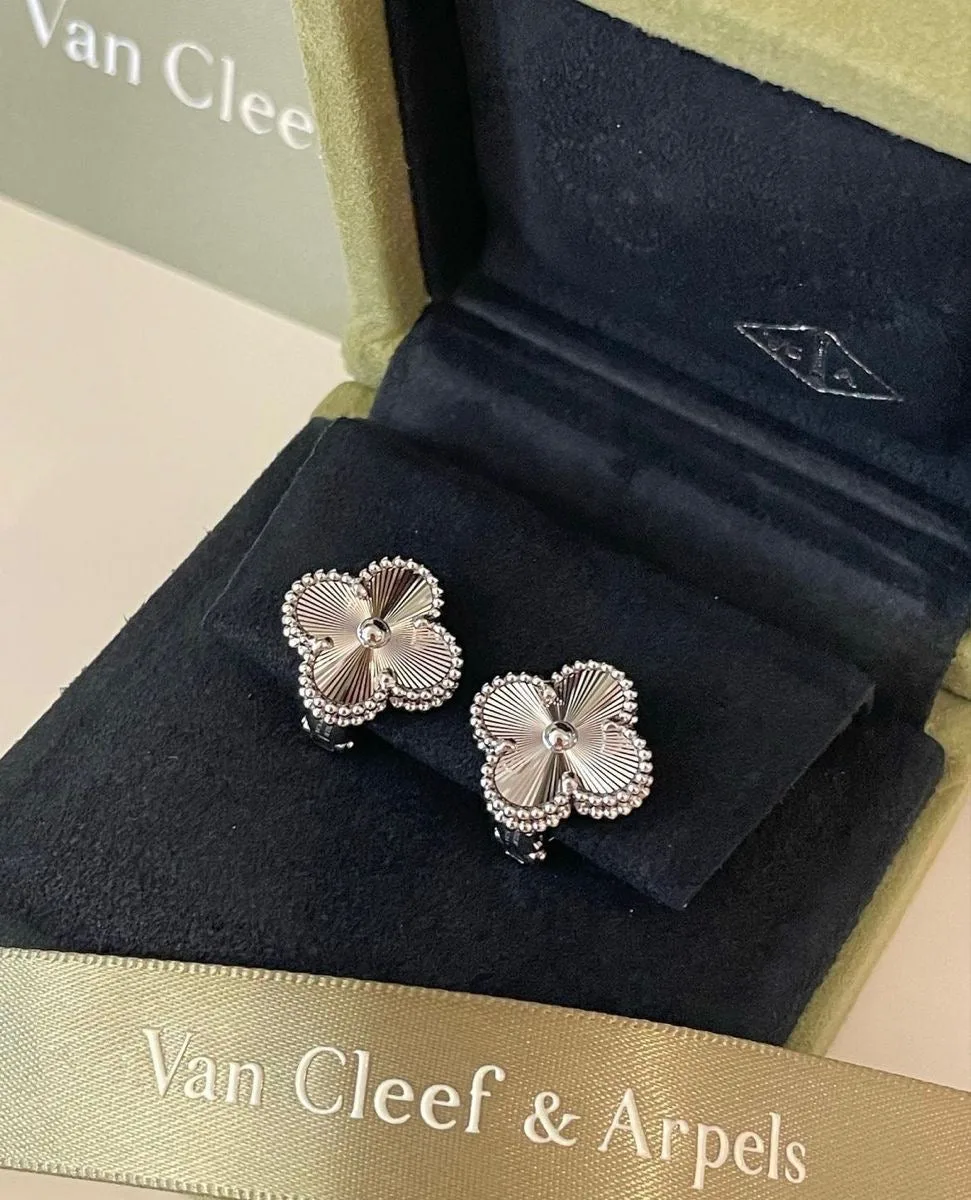 Premium VC Gift Packaging